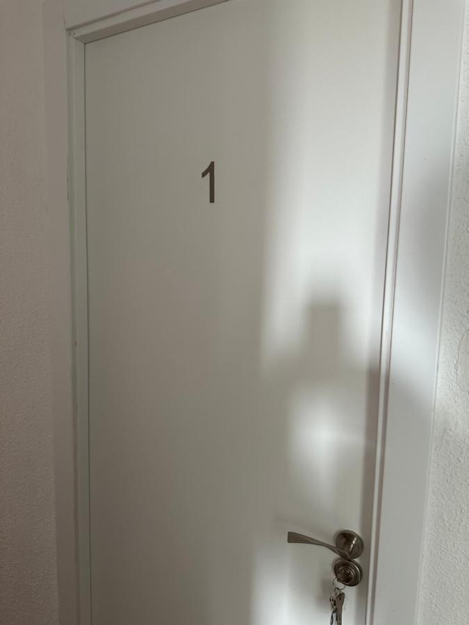 El Gengo Hostel Мадрид Екстериор снимка